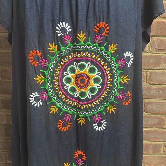 Mud Pie Women’s Off Shoulder Navy Embroidered Dress Size Large - Picture 4 of 9